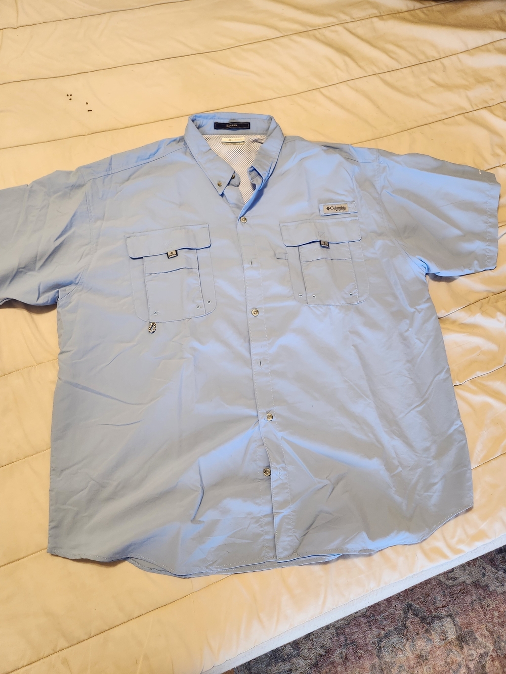 Columbia Light Blue Short-Sleeve Button-Down Fishing Shirt